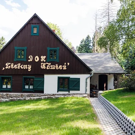 Dom Kamien Z Jacuzzi I Bilardem Feriehus *