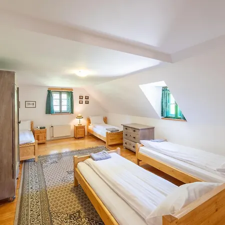 Dom Kamień Z Jacuzzi I Bilardem *