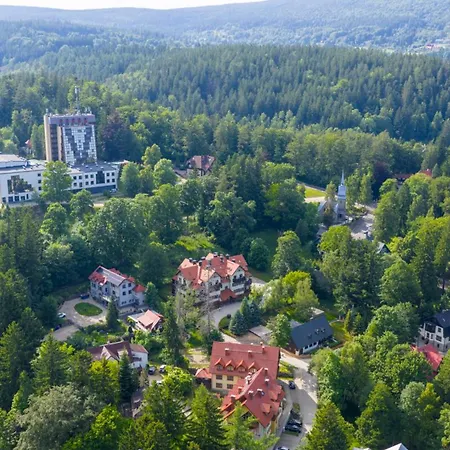 Dom Kamien Z Jacuzzi I Bilardem Feriehus *