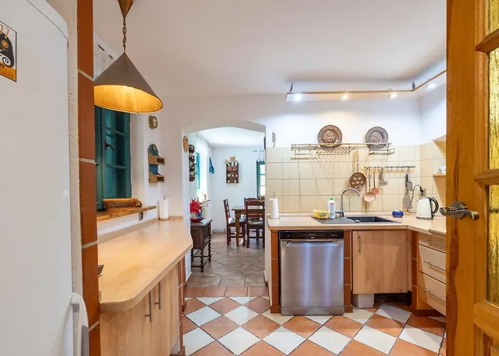 Hébergement de vacances Dom Kamien Z Jacuzzi I Bilardem *