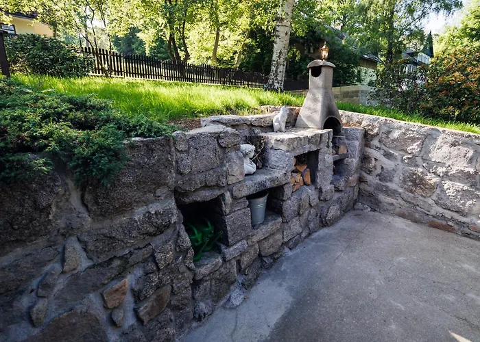 Dom Kamien Z Jacuzzi I Bilardem Hébergement de vacances *