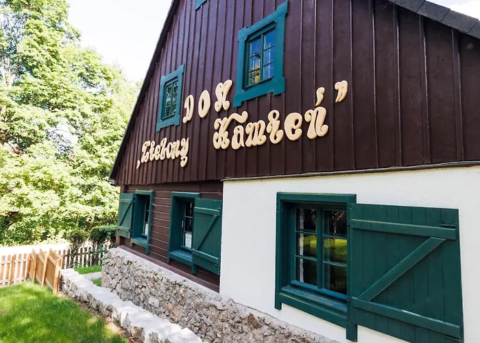 Hébergement de vacances Dom Kamien Z Jacuzzi I Bilardem *