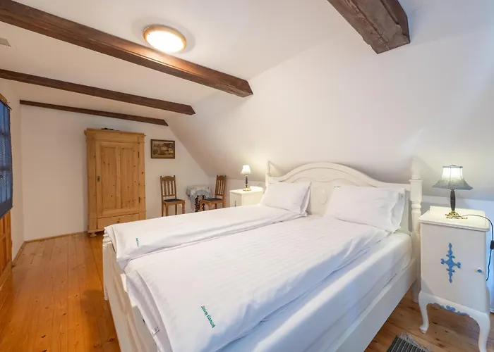 Dom Kamien Z Jacuzzi I Bilardem Hébergement de vacances