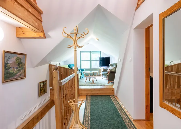 Dom Kamien Z Jacuzzi I Bilardem Hébergement de vacances Szklarska Poreba